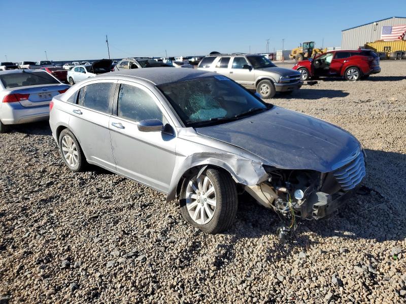 Photo 4 from auction – 2013 CHRYSLER 200 with VIN 1C3CCBCGXDN577771