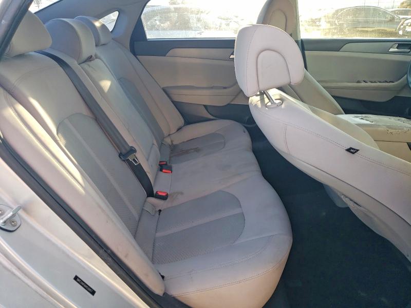 Photo 10 from auction – 2017 HYUNDAI SONATA SE with VIN 5NPE24AF6HH530417