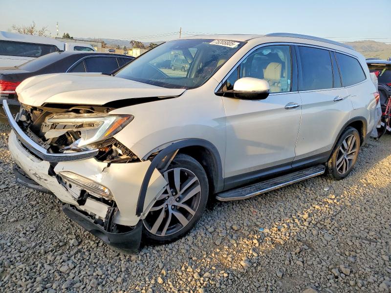 Photo 1 from auction – 2017 HONDA PILOT TOUR with VIN 5FNYF6H9XHB016095
