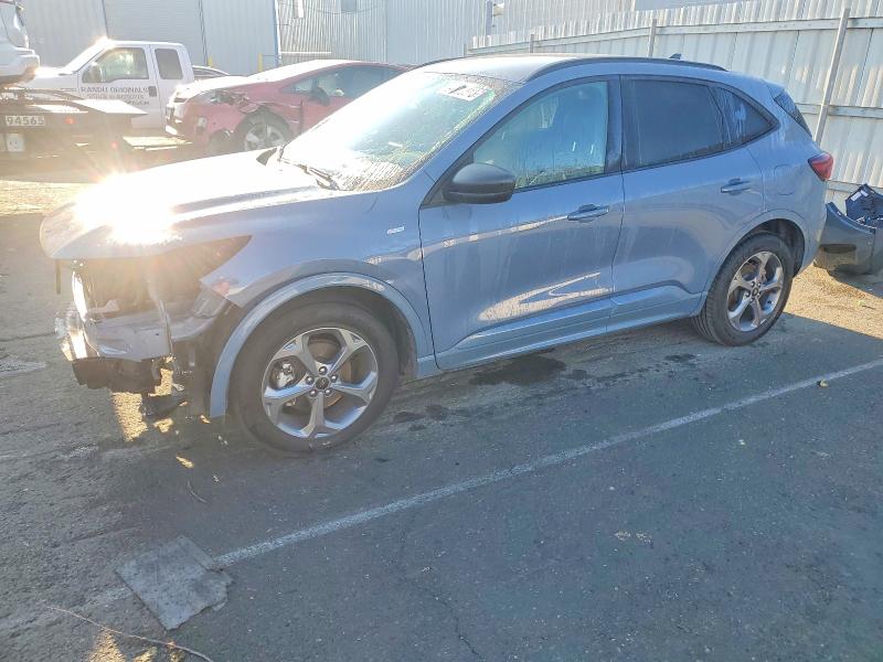 FORD ESCAPE 2023 with VIN 1FMCU0MZ8PUB29760 - Photo from auction