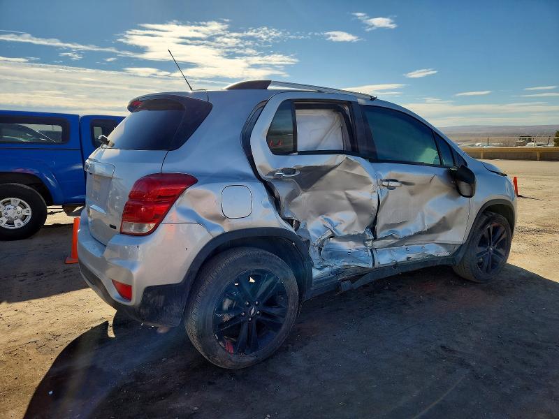 Photo 3 from auction – 2022 CHEVROLET TRAX with VIN KL7CJPSM9NB543441