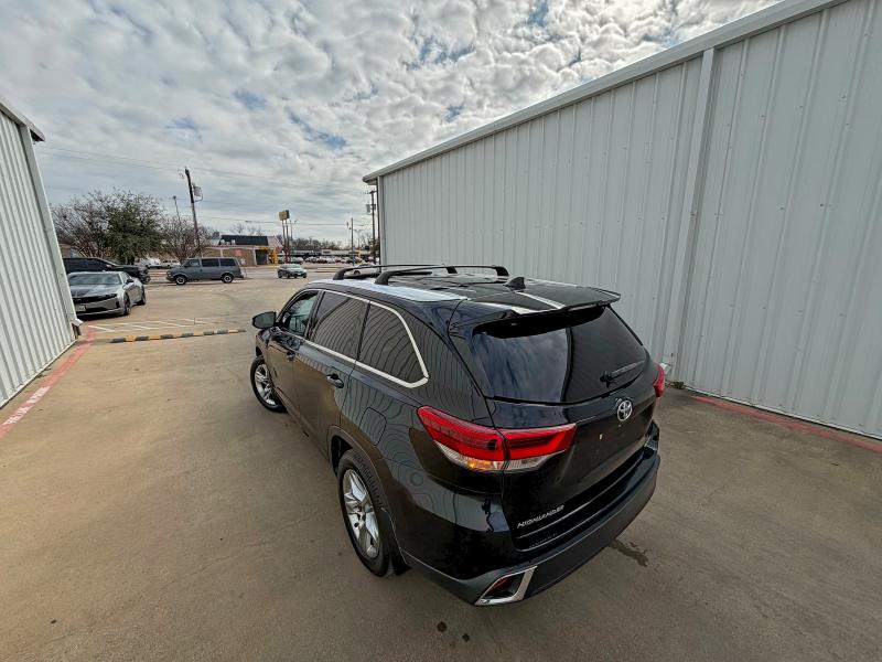 Photo 3 from auction – 2018 TOYOTA HIGHLANDER with VIN 5TDYZRFHXJS243386