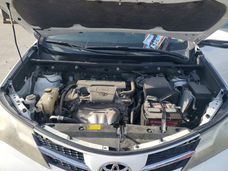 Photo 12 from auction – 2014 TOYOTA RAV4 with VIN JTMRFREV7ED048237