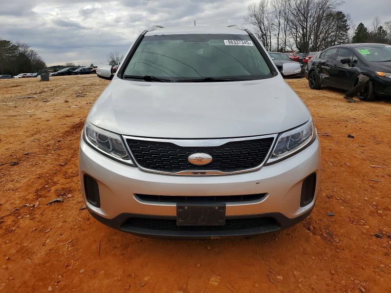 Photo 5 from auction – 2014 KIA SORENTO LX with VIN 5XYKT4A72EG521953