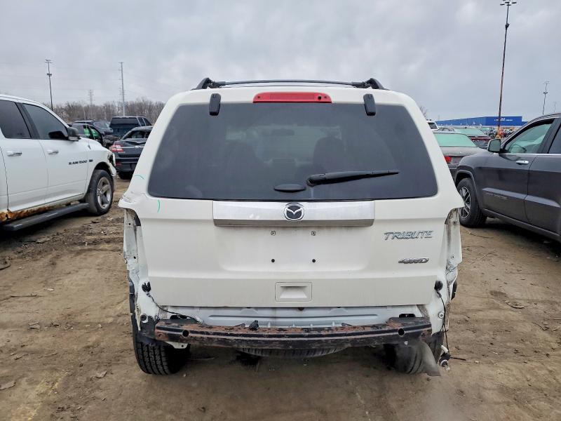 Photo 6 from auction – 2011 MAZDA TRIBUTE I with VIN 4F2CY9C78BKM05842
