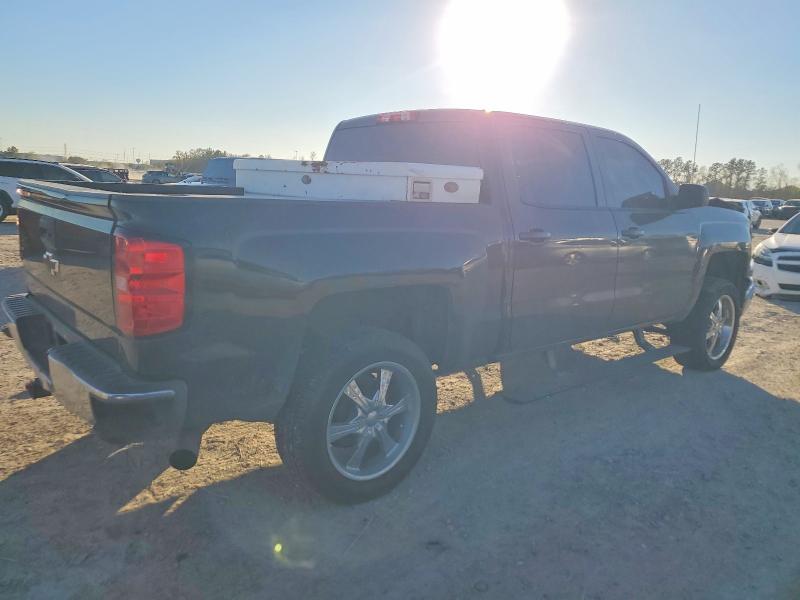 Photo 3 from auction – 2015 CHEVROLET SILVERADO with VIN 3GCUKREC2FG304082