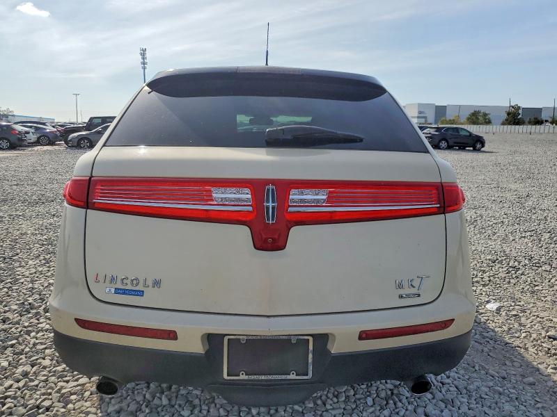 Photo 6 from auction – 2014 LINCOLN MKT with VIN 2LMHJ5AT9EBL56426