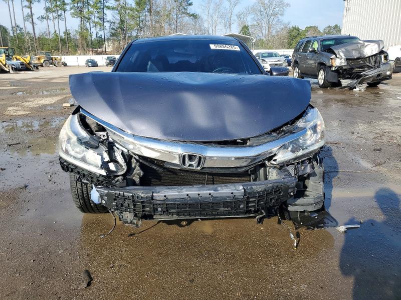 Photo 5 from auction – 2017 HONDA ACCORD SPO with VIN 1HGCR2F54HA016811