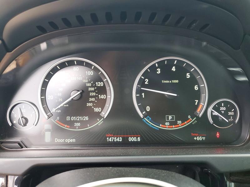 Photo 9 from auction – 2016 BMW X5 XDRIVE5 with VIN 5UXKR6C55G0J83252