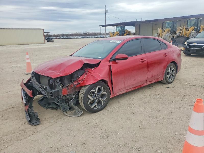 KIA FORTE FE 2021 with VIN 3KPF24ADXME294145 - Photo from auction