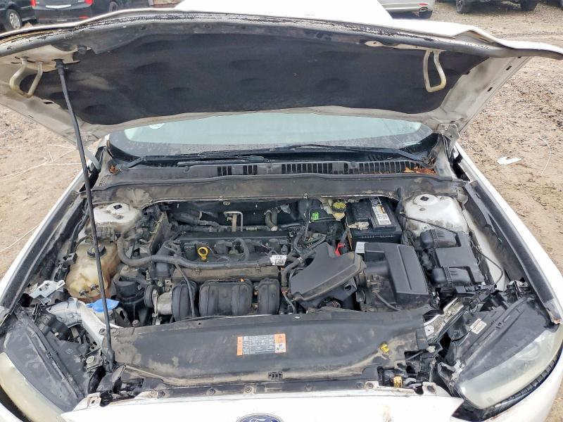Photo 11 from auction – 2016 FORD FUSION S with VIN 3FA6P0G71GR291844