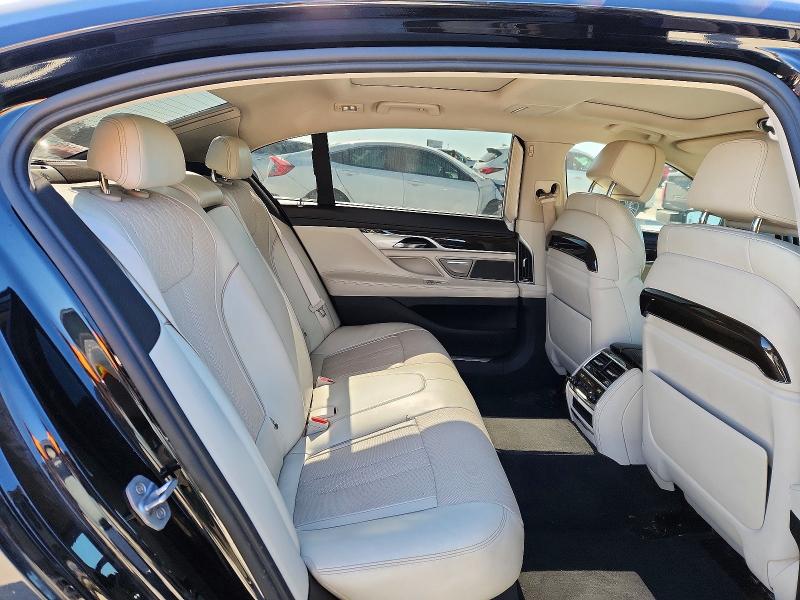 Photo 10 from auction – 2016 BMW 750 XI with VIN WBA7F2C51GG420090