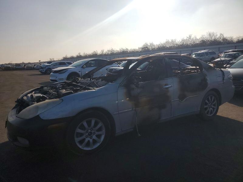 LEXUS ES 2002 with VIN JTHBF30G320032898 - Photo from auction