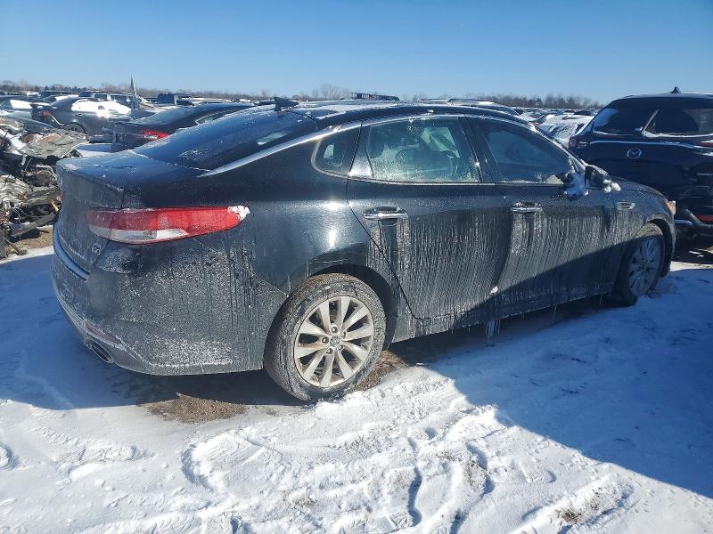 Photo 3 from auction – 2016 KIA OPTIMA EX with VIN 5XXGU4L37GG022313