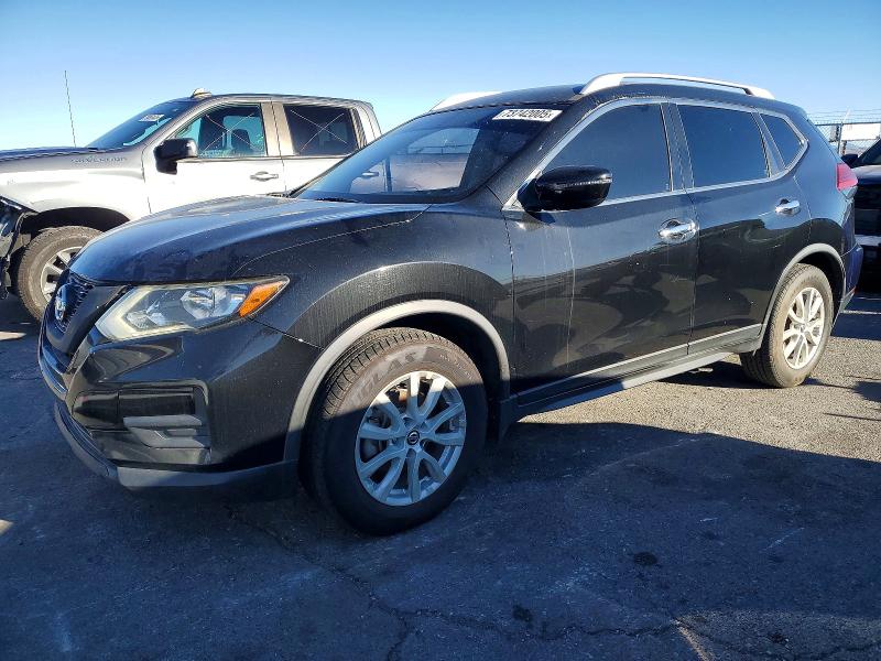 NISSAN ROGUE S 2017 with VIN JN8AT2MT8HW383985 - Photo from auction