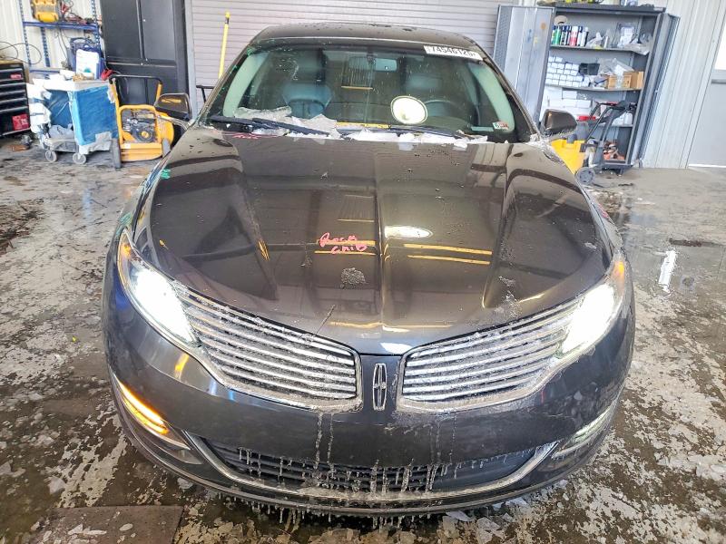 Photo 5 from auction – 2016 LINCOLN MKZ with VIN 3LN6L2G94GR615111