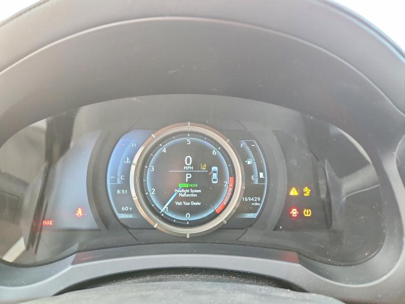 Photo 9 from auction – 2018 LEXUS IS 350 with VIN JTHBZ1D21J5032068