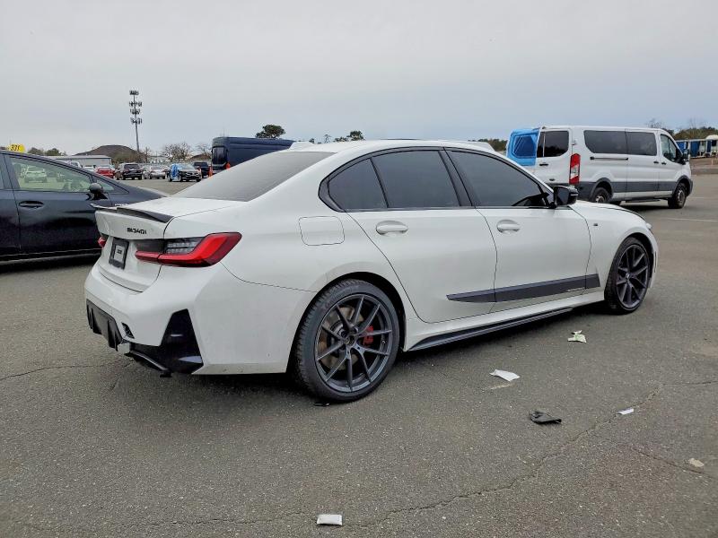 Photo 3 from auction – 2025 BMW M340XI with VIN 3MW69FT08S8F50518