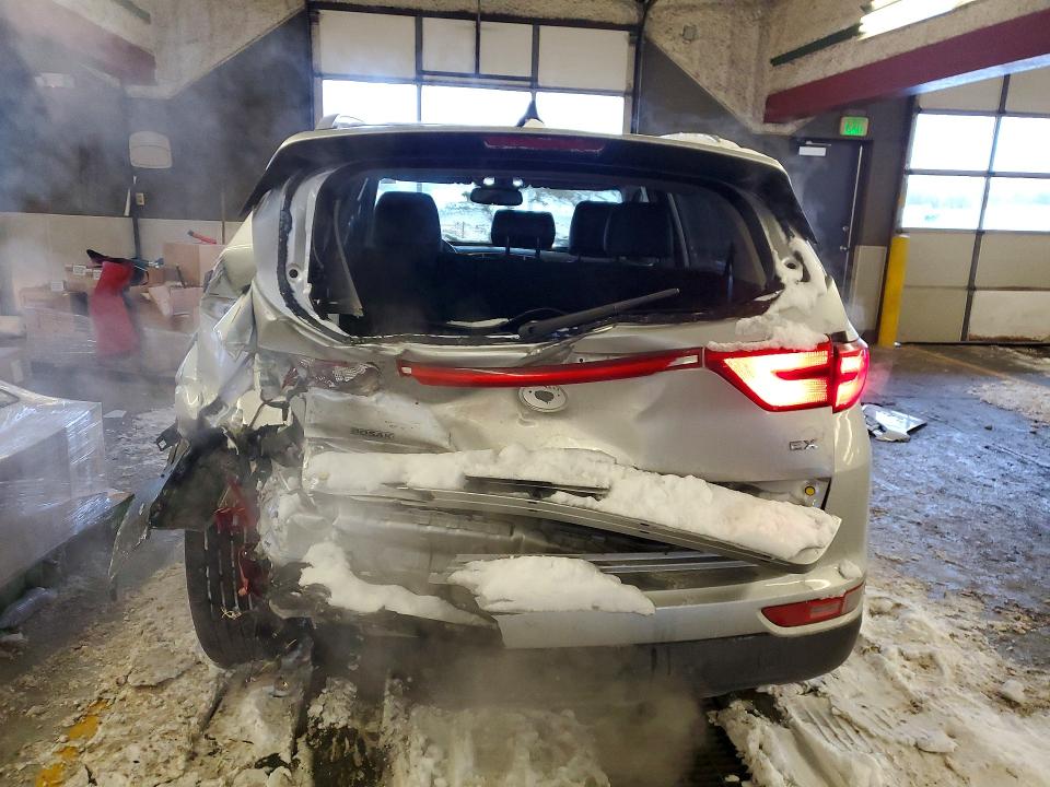 Photo 6 from auction – 2017 KIA SPORTAGE with VIN KNDPNCAC8H7204106