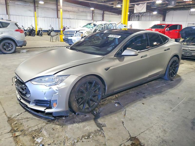 TESLA MODEL S 2015 with VIN 5YJSA1E24FF116589 - Photo from auction