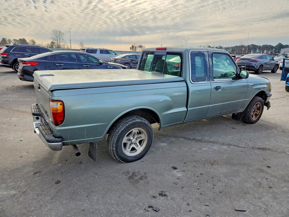 Photo 3 from auction – 2003 MAZDA B3000 with VIN 4F4YR46V33TM12278