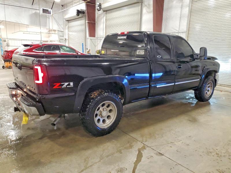 Photo 3 from auction – 2005 CHEVROLET SILVERADO with VIN 1GCEK19T25E192504