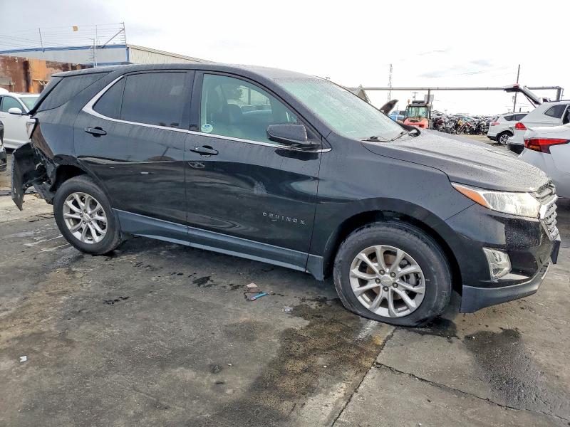 Photo 4 from auction – 2018 CHEVROLET EQUINOX LT with VIN 2GNAXJEV2J6107562