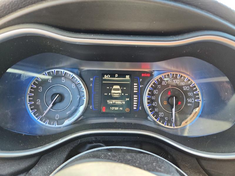 Photo 9 from auction – 2015 CHRYSLER 200 LIMITE with VIN 1C3CCCAB3FN569236