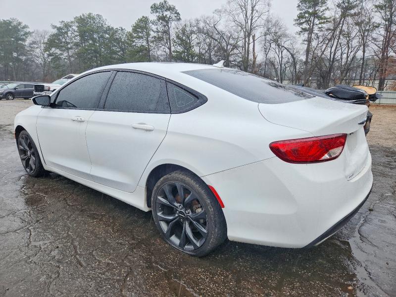 Photo 2 from auction – 2015 CHRYSLER 200 S with VIN 1C3CCCDG4FN643206