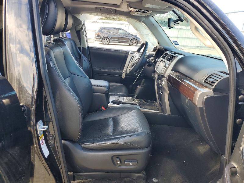 Photo 7 from auction – 2018 TOYOTA 4RUNNER SR with VIN JTEZU5JR9J5185056