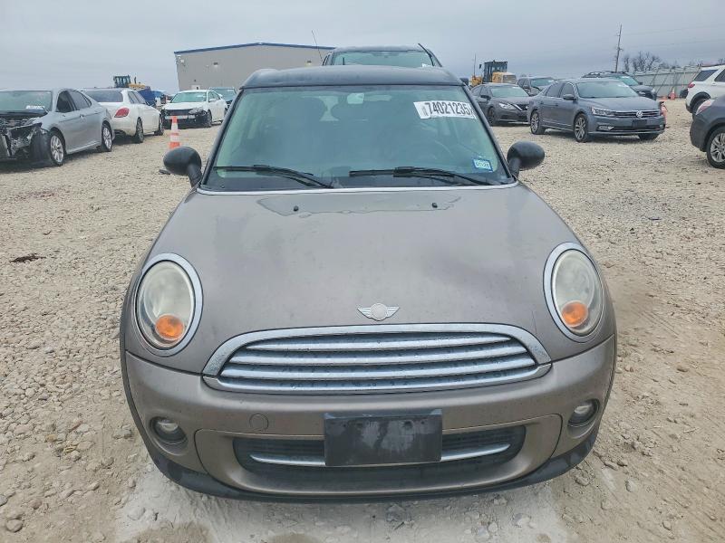 Photo 5 from auction – 2013 MINI COOPER CLU with VIN WMWZF3C51DT490108