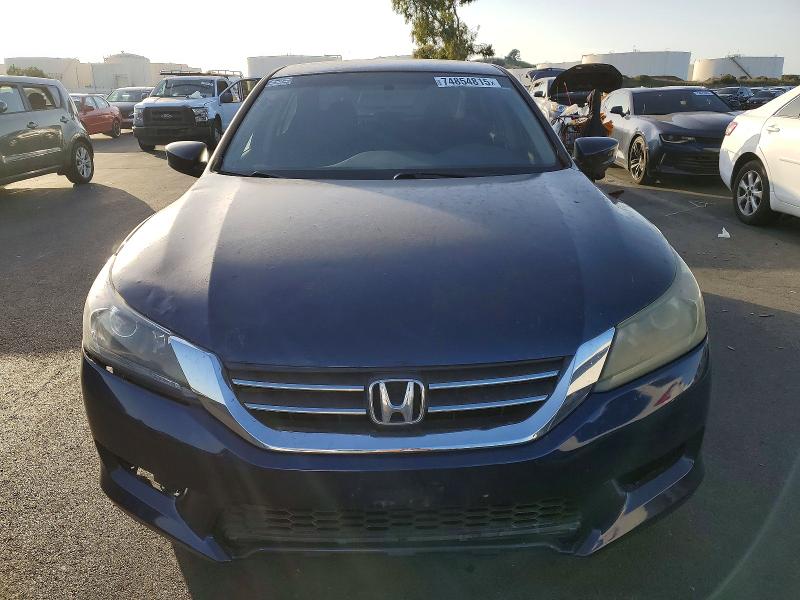 Photo 5 from auction – 2015 HONDA ACCORD with VIN 1HGCR2F51FA044269