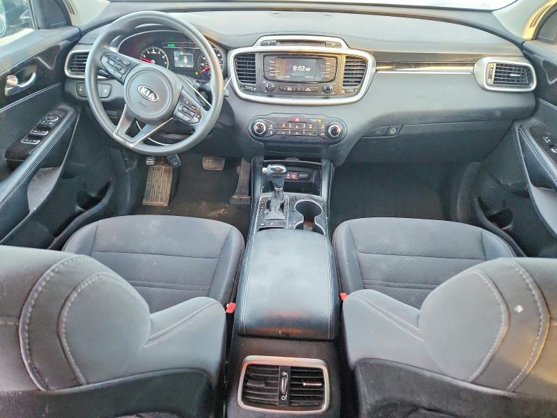 Photo 8 from auction – 2017 KIA SORENTO LX with VIN 5XYPGDA59HG194433