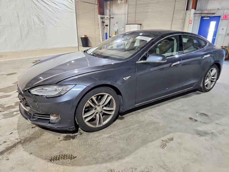 TESLA MODEL S 85 2015 with VIN 5YJSA1H28FF094284 - Photo from auction