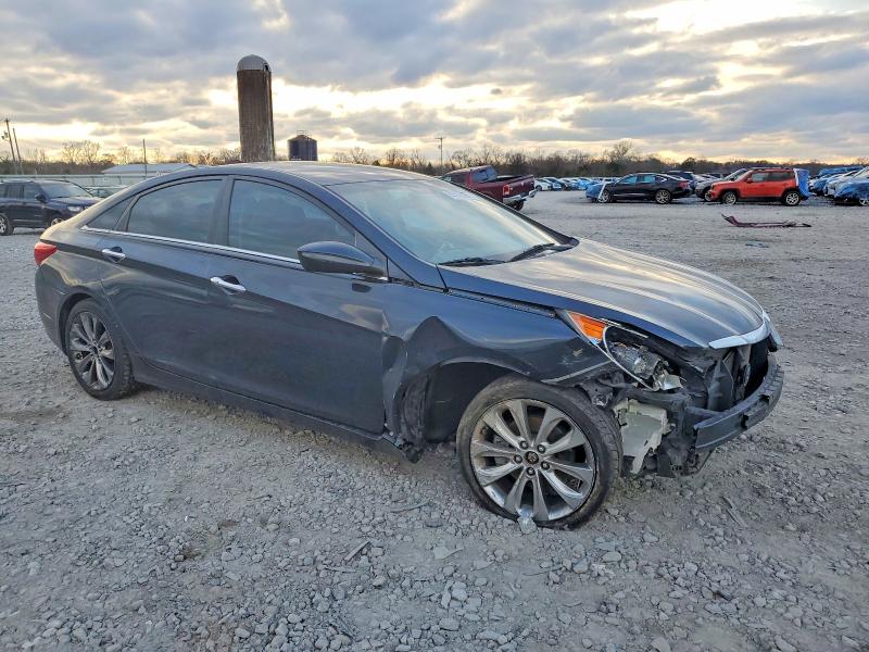 Photo 4 from auction – 2011 HYUNDAI SONATA SE with VIN 5NPEC4AC7BH082327