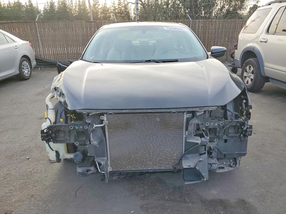 Zdjęcie 5 z aukcji – 2017 HONDA CIVIC EX z VIN 19XFC2F72HE231941
