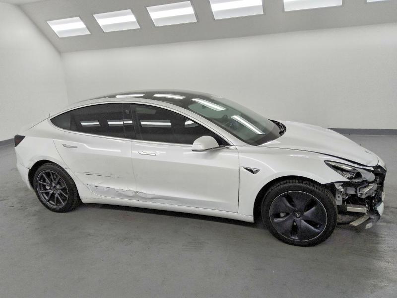 Photo 4 from auction – 2020 TESLA MODEL 3 with VIN 5YJ3E1EA1LF660107