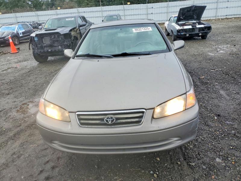 Photo 5 from auction – 2001 TOYOTA CAMRY with VIN 4T1BG22K01U036369
