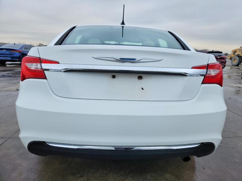 Photo 6 from auction – 2012 CHRYSLER 200 with VIN 1C3CCBBB9CN190651