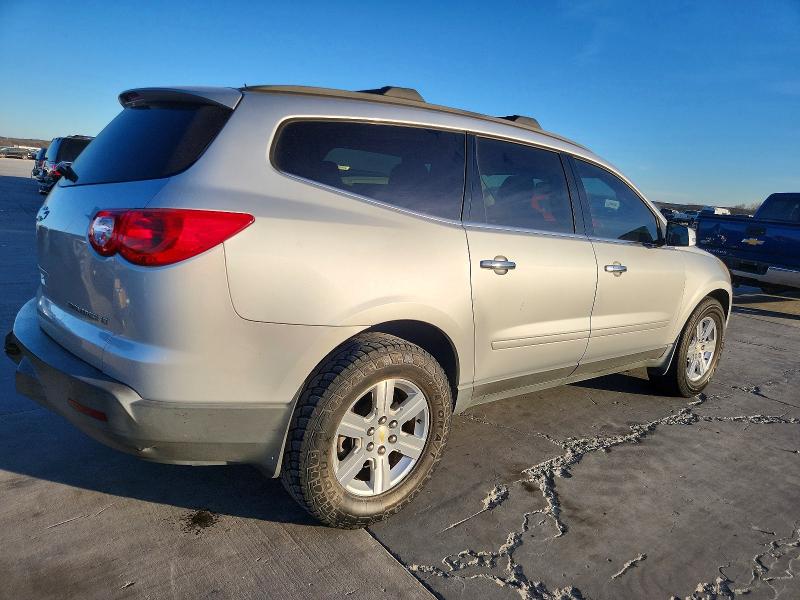 Photo 3 from auction – 2012 CHEVROLET TRAVERSE with VIN 1GNKRGED6CJ172641