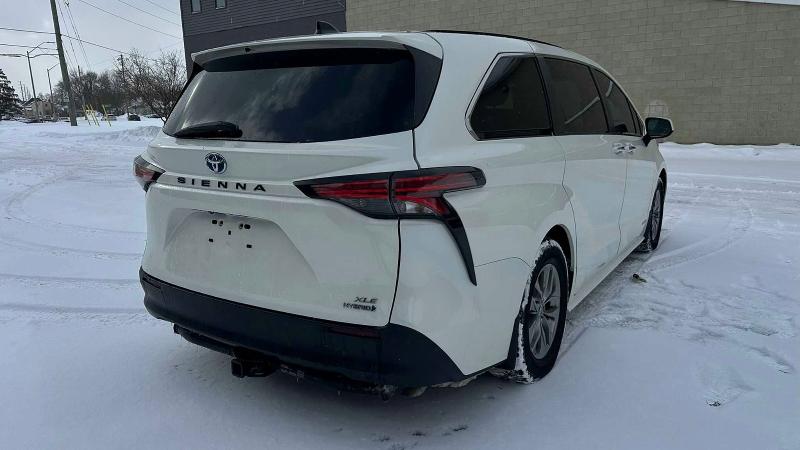 Photo 4 from auction – 2021 TOYOTA SIENNA LE with VIN 5TDGRKEC6MS010831