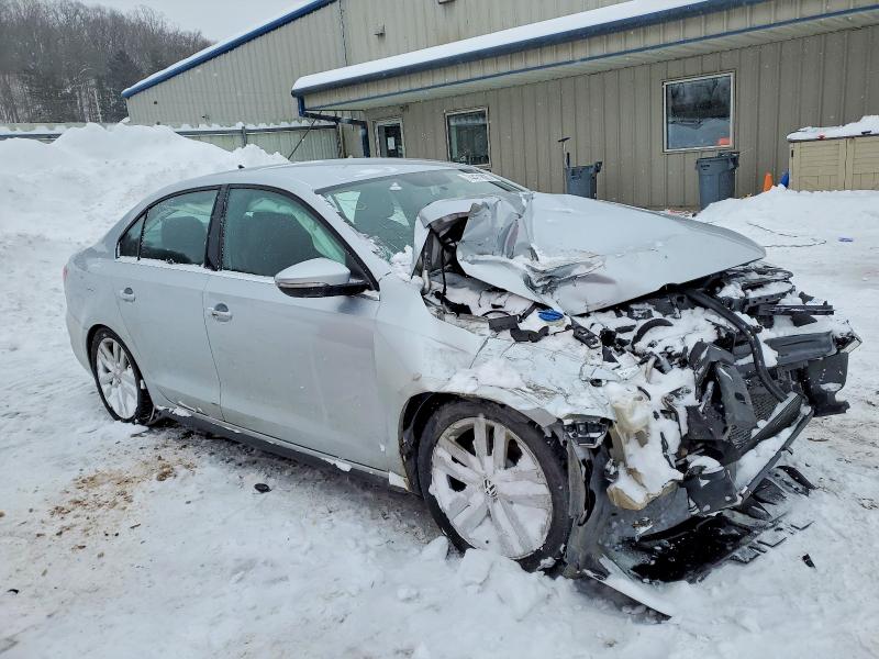 Photo 4 from auction – 2014 VOLKSWAGEN JETTA GLI with VIN 3VW4T7AJ0EM392987