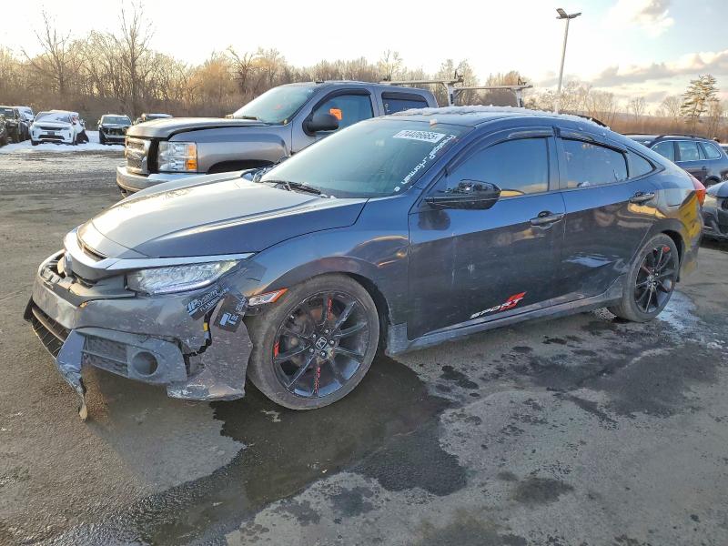 HONDA CIVIC LX 2016 with VIN 19XFC2F51GE205912 - Photo from auction