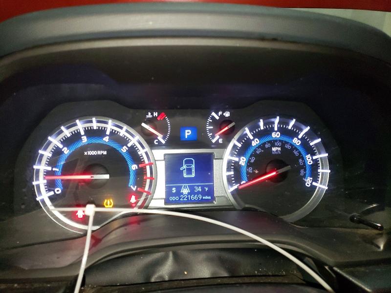 Photo 9 from auction – 2015 TOYOTA 4RUNNER SR with VIN JTEBU5JR5F5275507