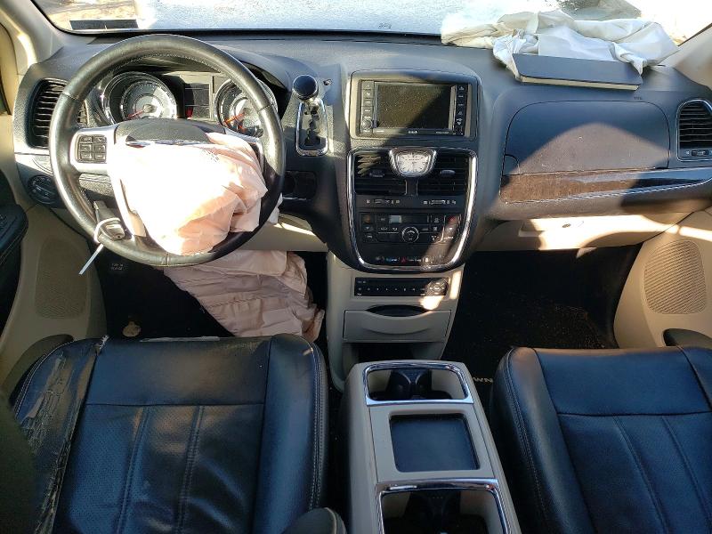 Photo 8 from auction – 2012 CHRYSLER TOWN & COU with VIN 2C4RC1CG5CR245660