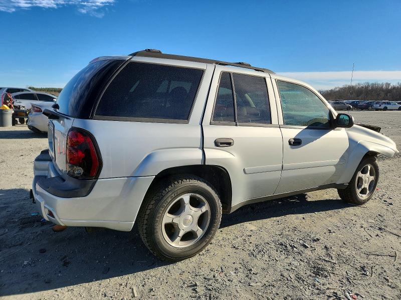 Photo 3 from auction – 2008 CHEVROLET TRAILBLAZE with VIN 1GNDT13S582142086