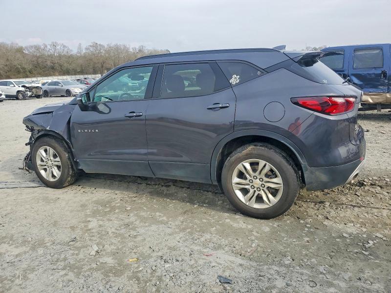 Photo 2 from auction – 2021 CHEVROLET BLAZER with VIN 3GNKBJRS4MS576483