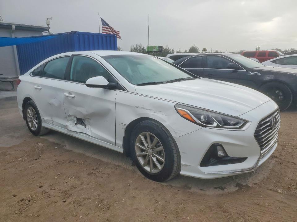 Photo 4 from auction – 2019 HYUNDAI SONATA SE with VIN 5NPE24AF5KH803239