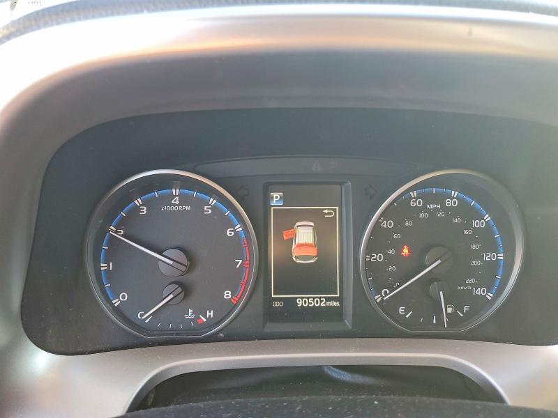 Photo 9 from auction – 2017 TOYOTA RAV4 LE with VIN JTMBFREV7HD202659