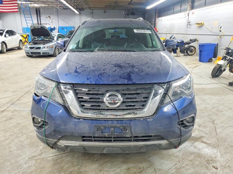 Photo 5 from auction – 2017 NISSAN PATHFINDER with VIN 5N1DR2MN5HC652823